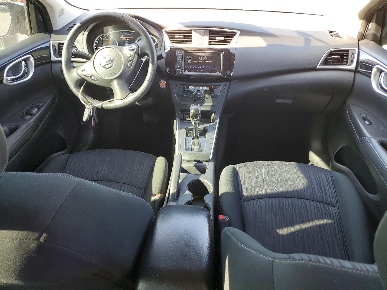 2019 NISSAN SENTRA SV photo 15