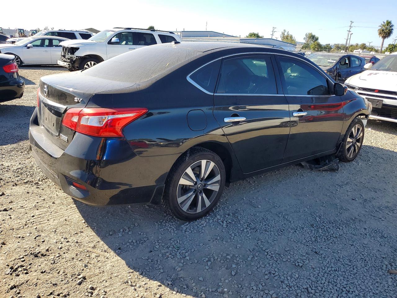 2019 NISSAN SENTRA SV photo 5
