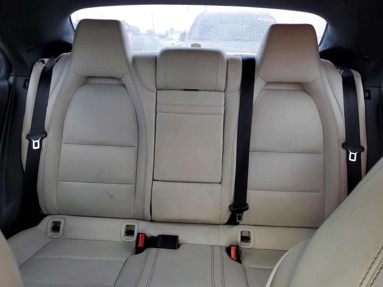 2016 MERCEDES-BENZ CLA 250 photo 19