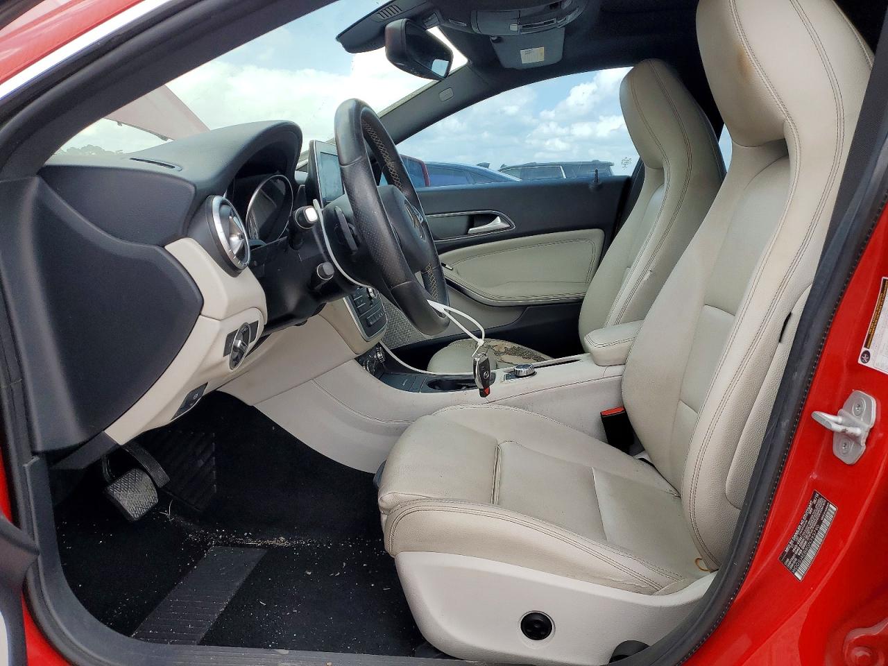 2016 MERCEDES-BENZ CLA 250 photo 13