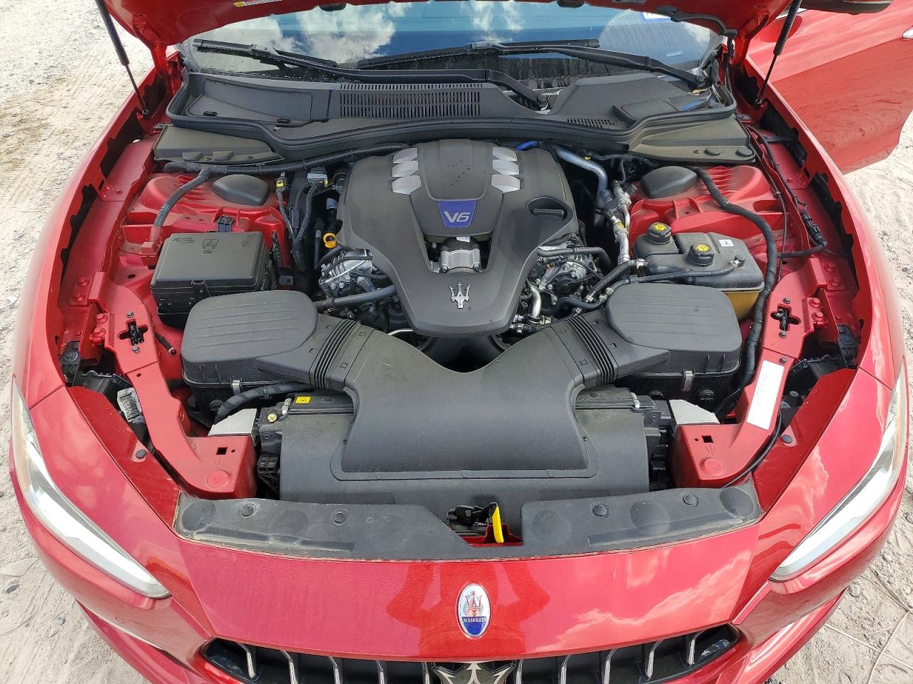 2019 MASERATI GHIBLI S photo 21