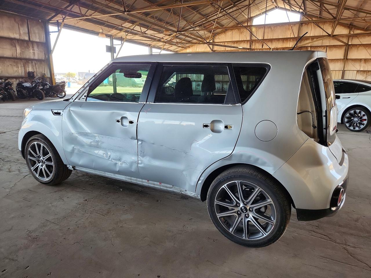 2018 KIA SOUL photo 2