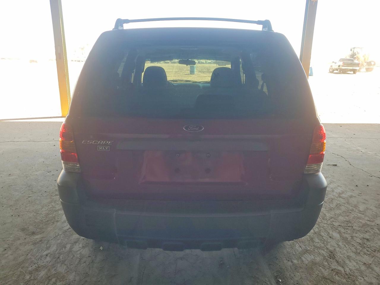 2005 FORD ESCAPE XLT photo 16