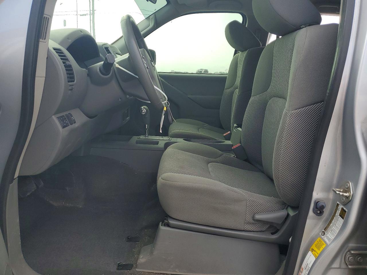 2019 NISSAN FRONTIER SV photo 13