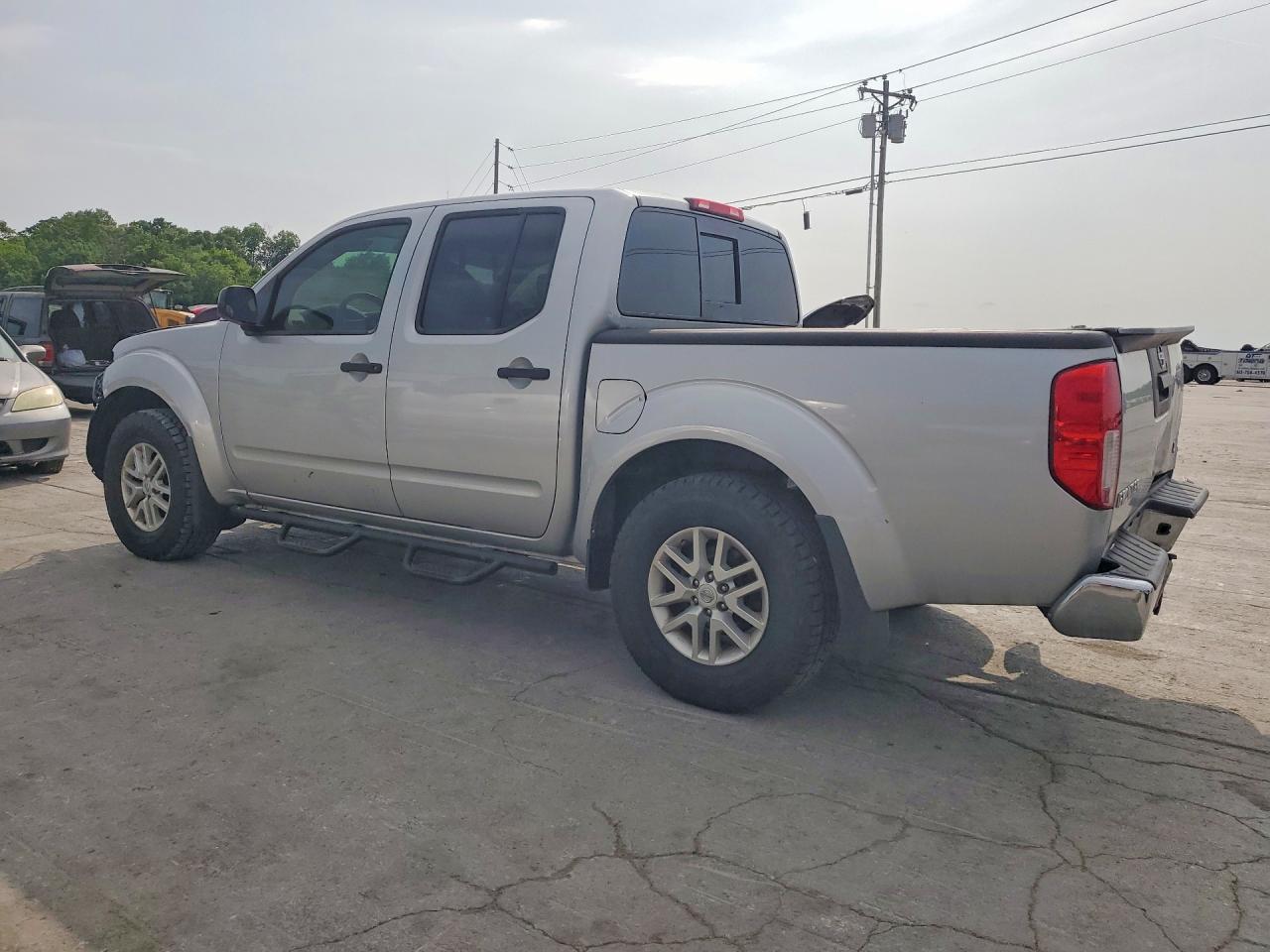2019 NISSAN FRONTIER SV photo 3