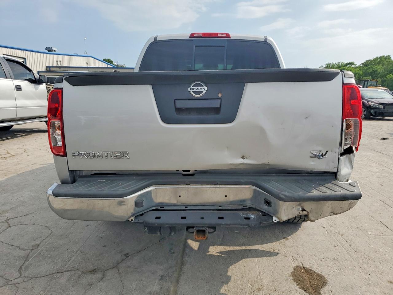 2019 NISSAN FRONTIER SV photo 11