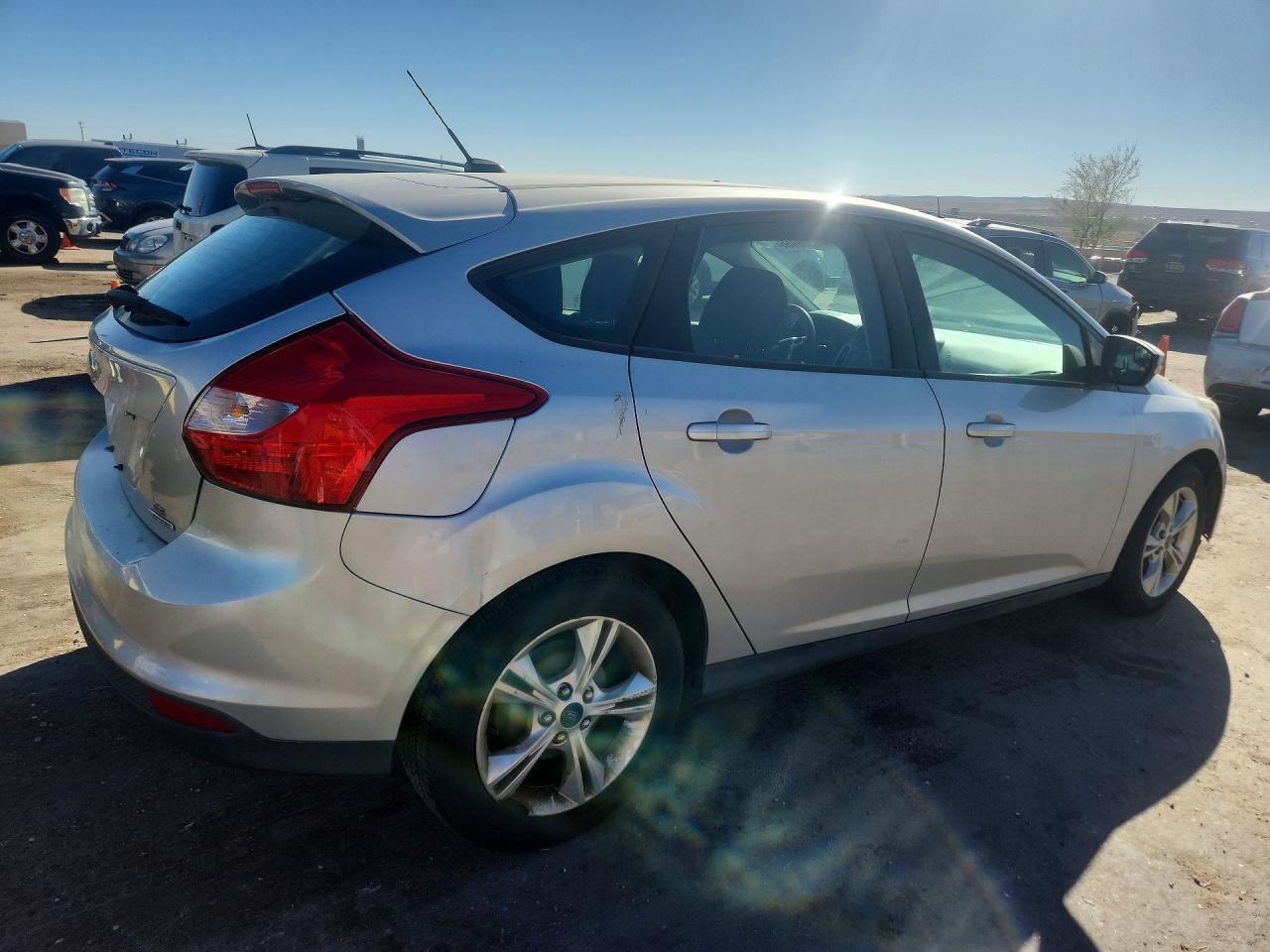 2014 FORD FOCUS SE photo 5