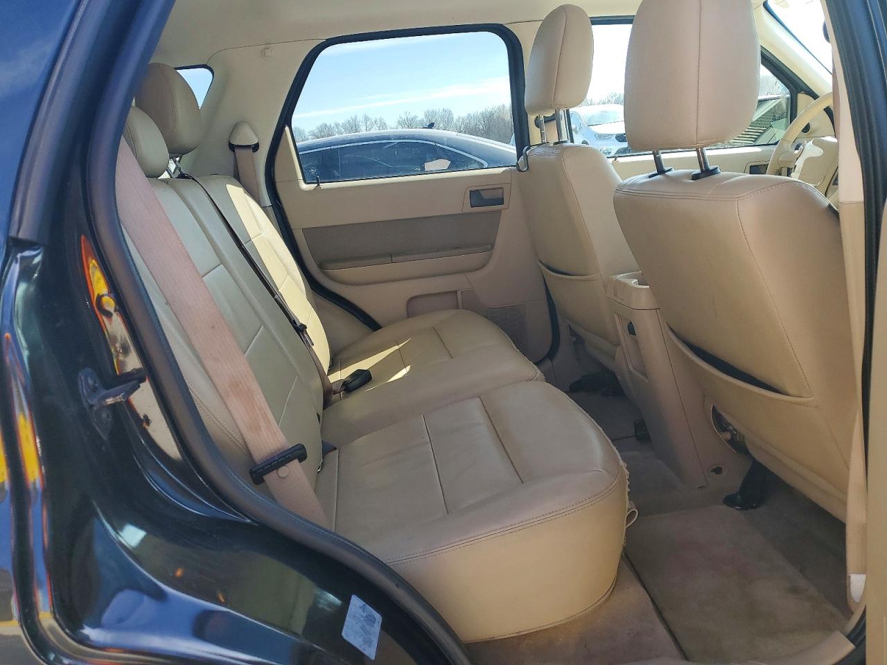 2011 FORD ESCAPE XLT photo 19