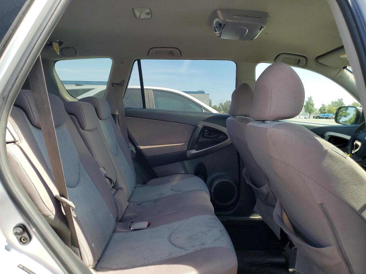 2006 TOYOTA RAV4 BASE photo 10