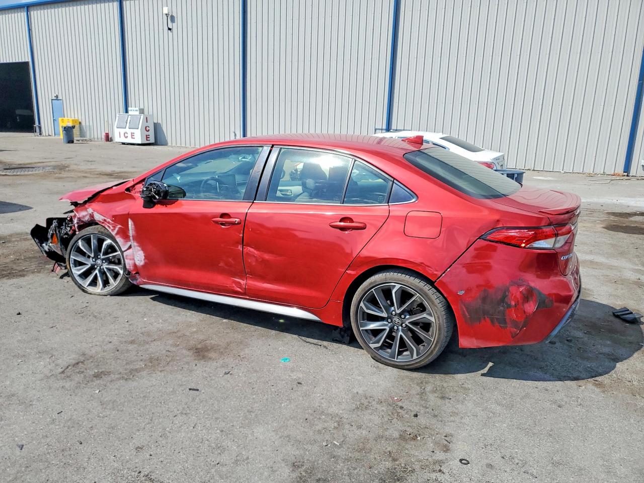 2021 TOYOTA COROLLA SE photo 3