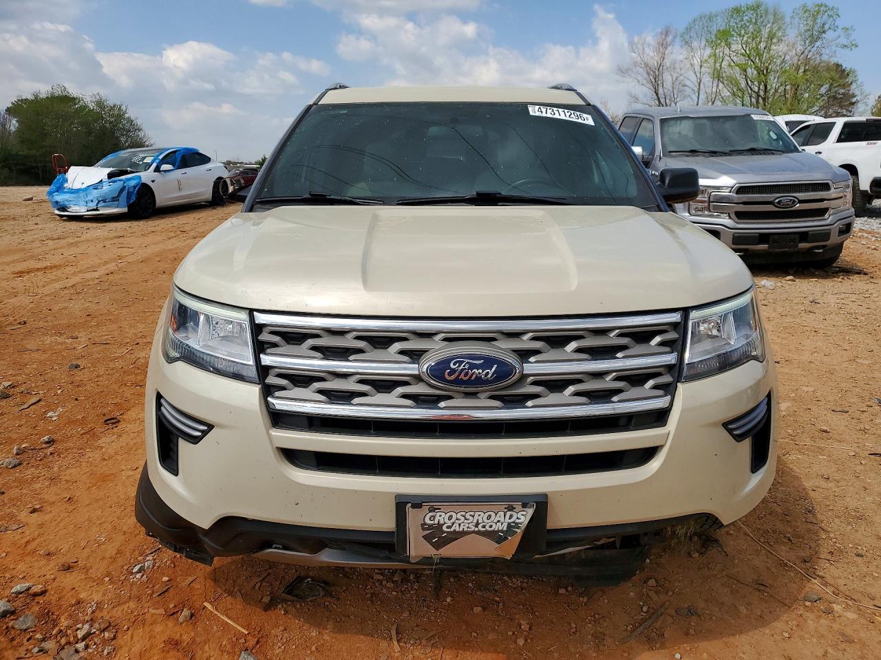 2018 FORD EXPLORER XLT photo 9