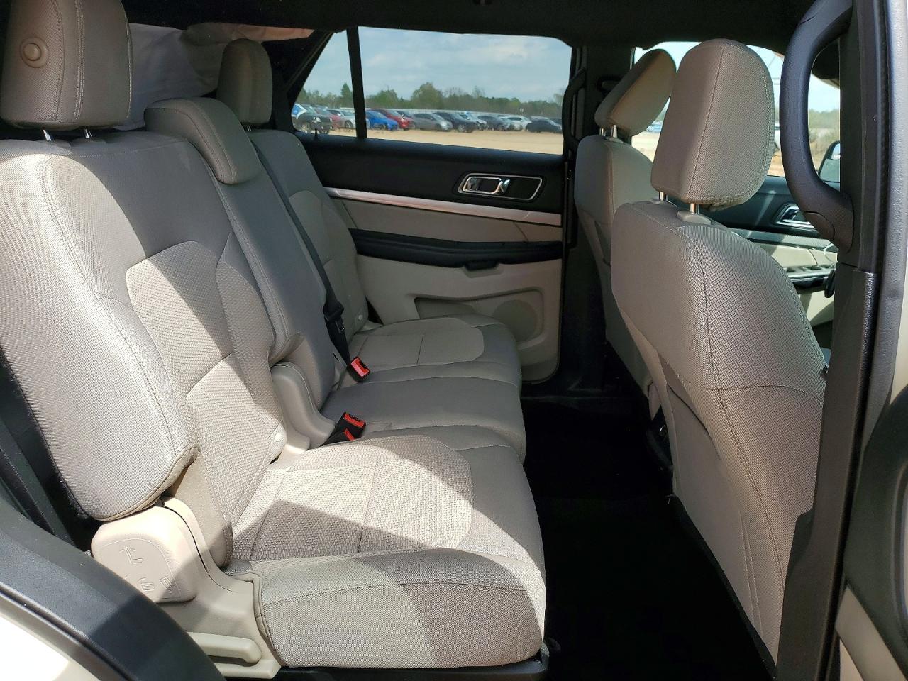 2018 FORD EXPLORER XLT photo 21