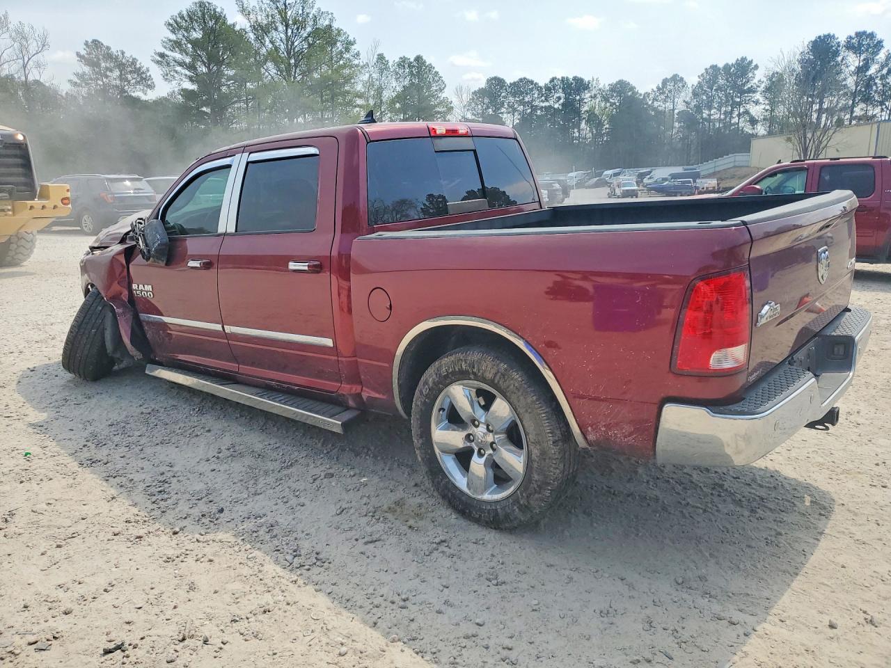 2018 RAM 1500 SLT photo 4