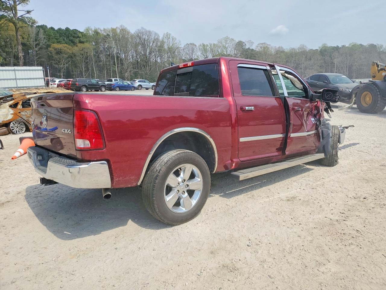 2018 RAM 1500 SLT photo 7