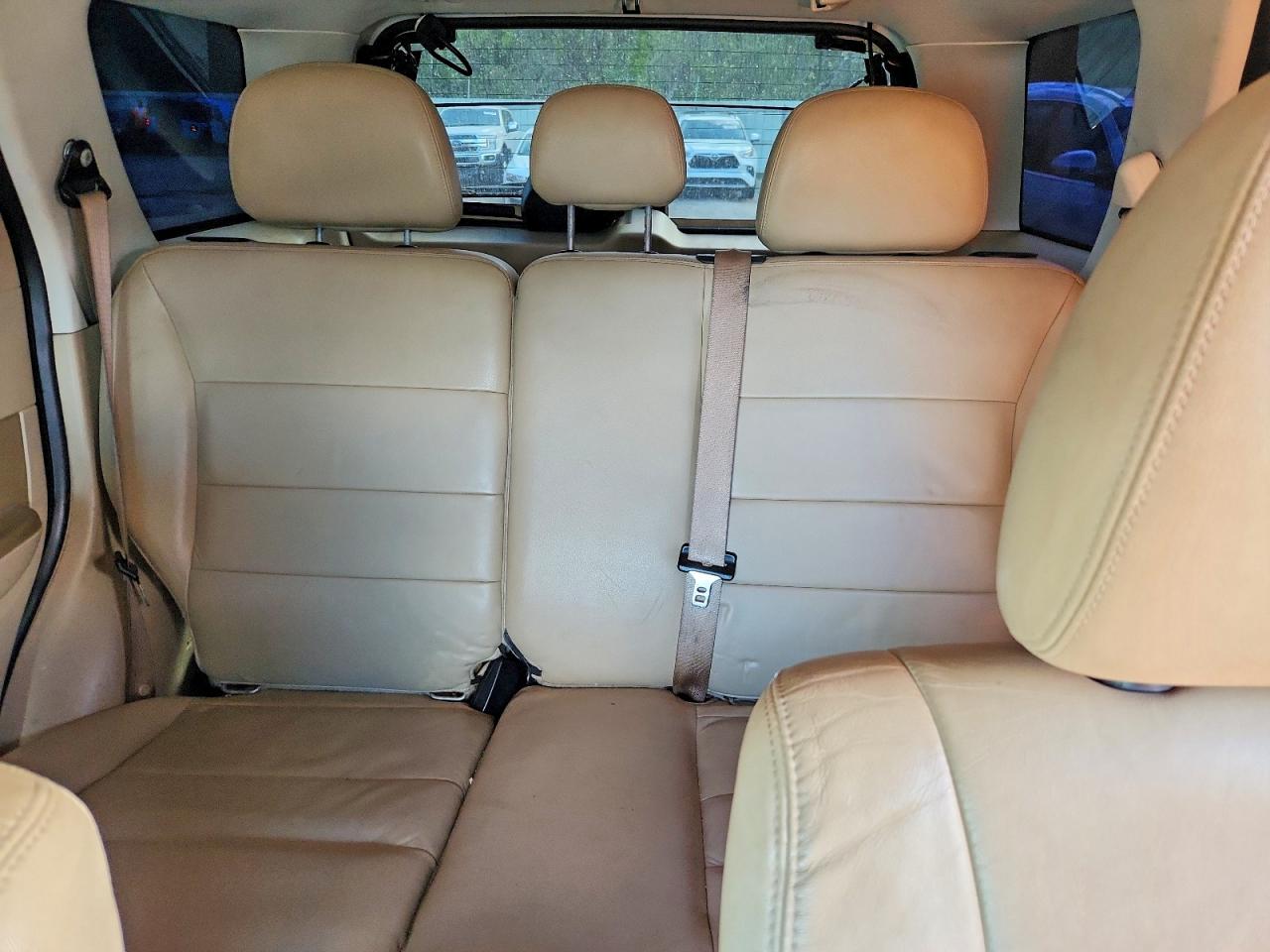2010 FORD ESCAPE LIMITED photo 19