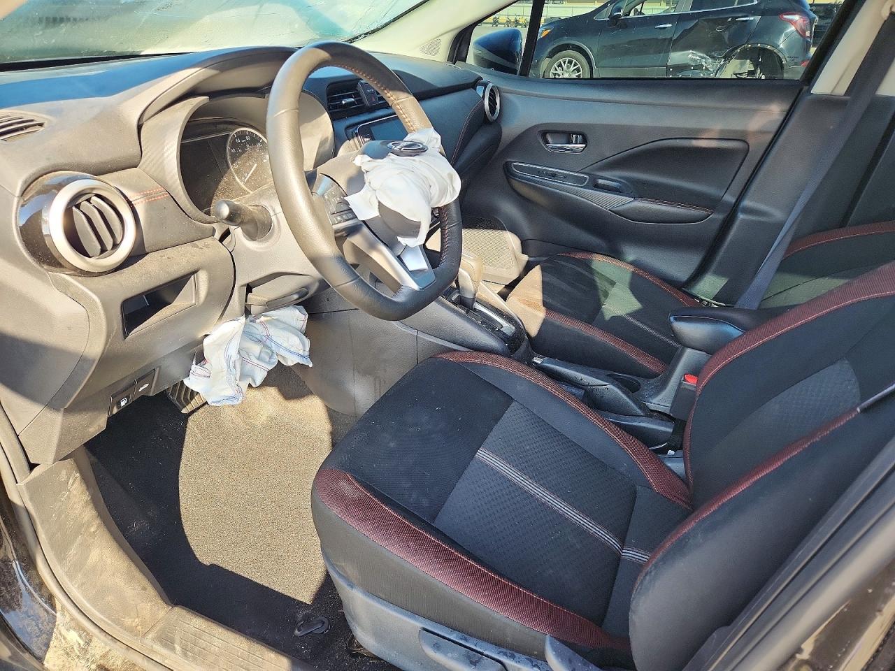 2025 NISSAN VERSA SR photo 13