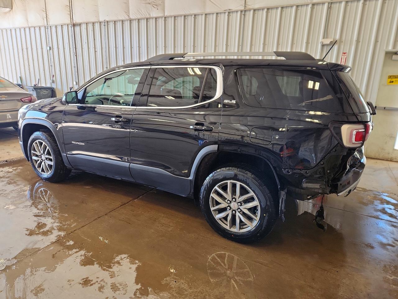 2017 GMC ACADIA SLE photo 3