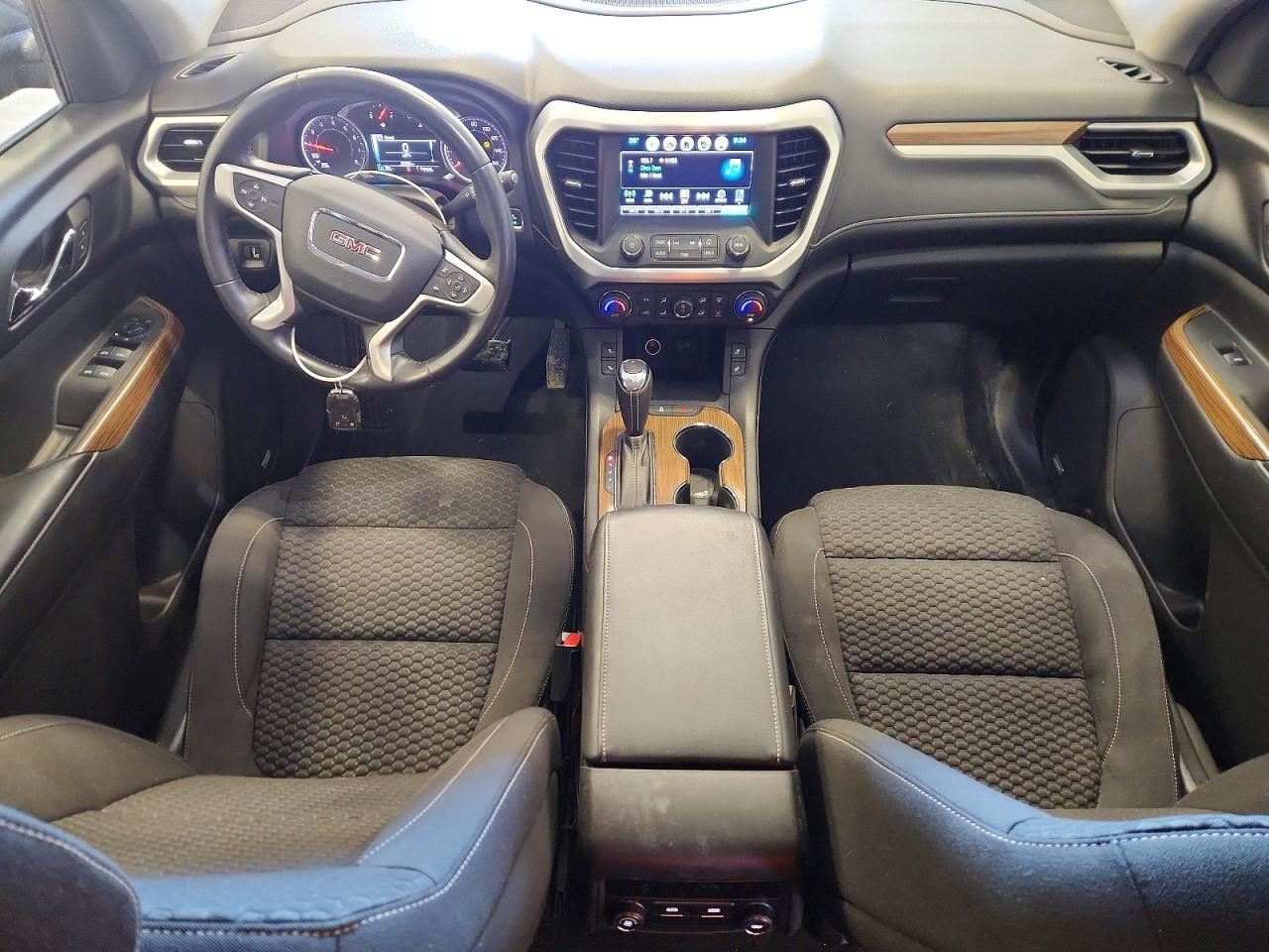 2017 GMC ACADIA SLE photo 15