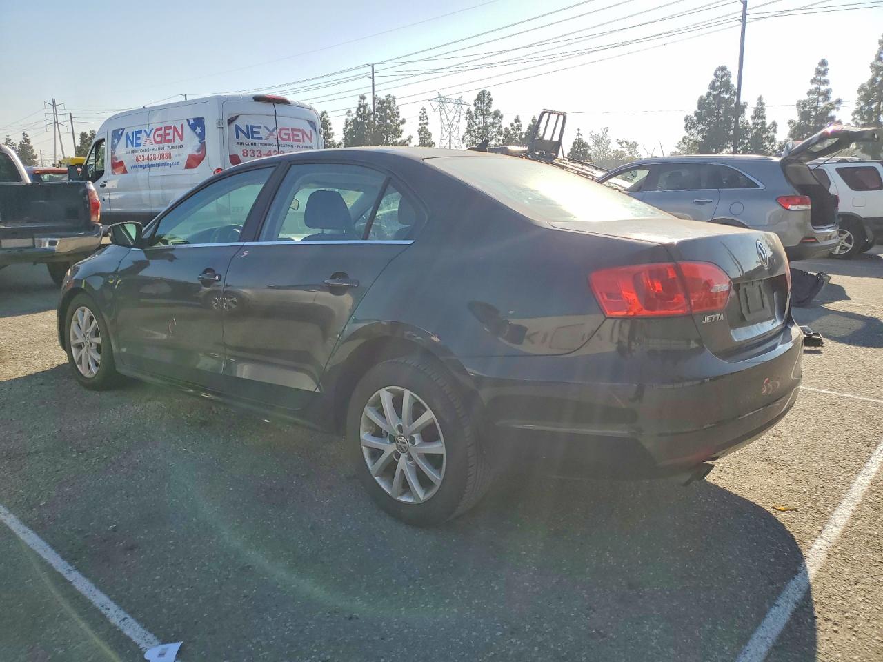2013 VOLKSWAGEN JETTA SE photo 2