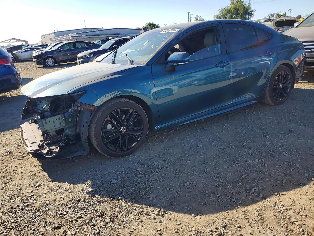 2025 TOYOTA CAMRY