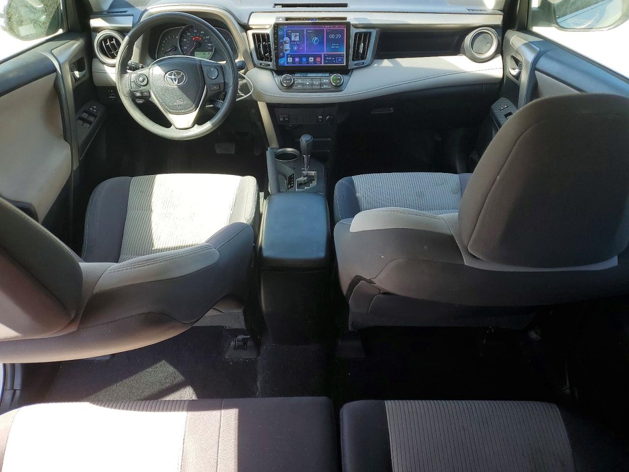 2014 TOYOTA RAV4 XLE photo 15