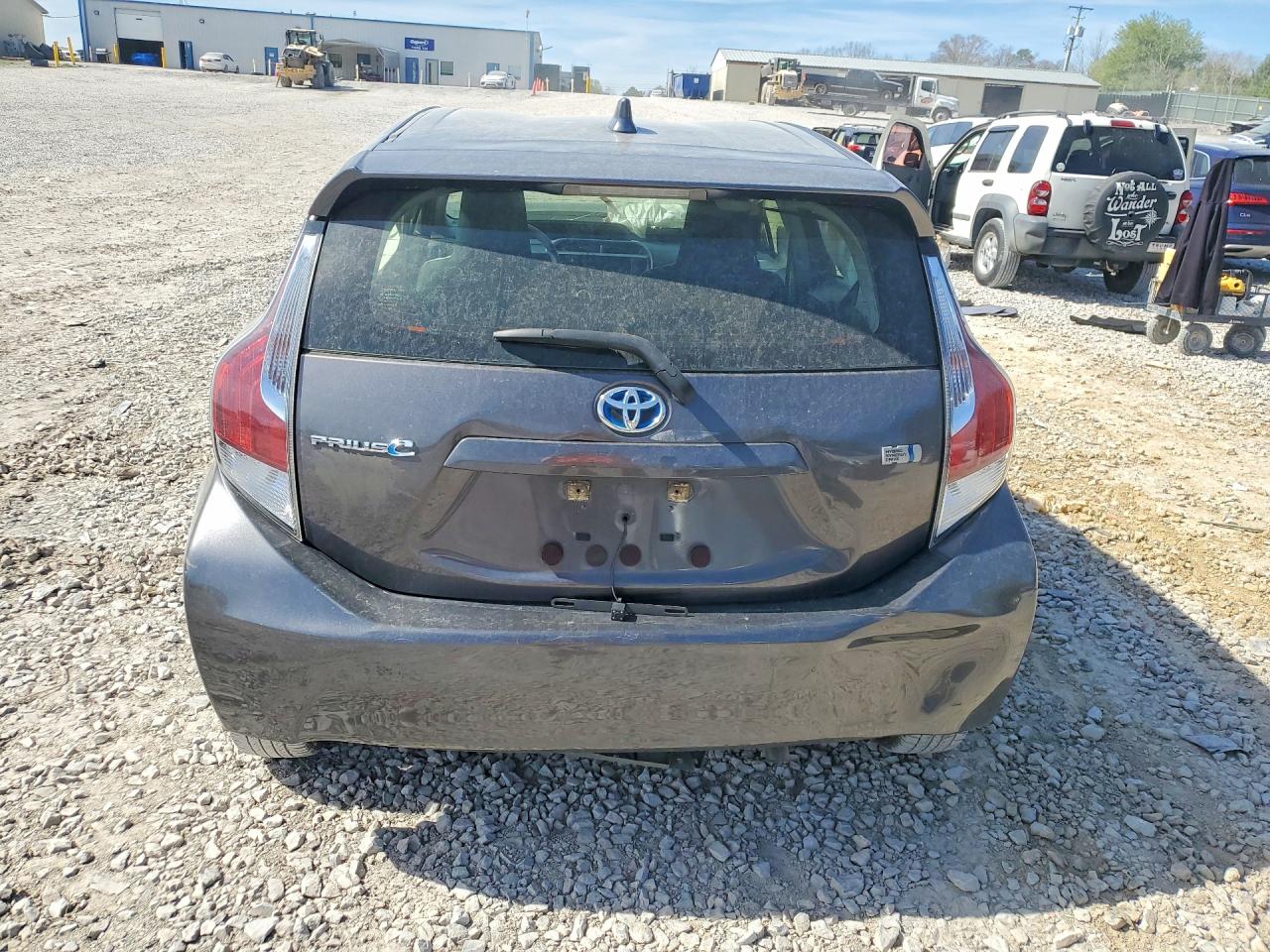 2015 TOYOTA PRIUS C ONE photo 6