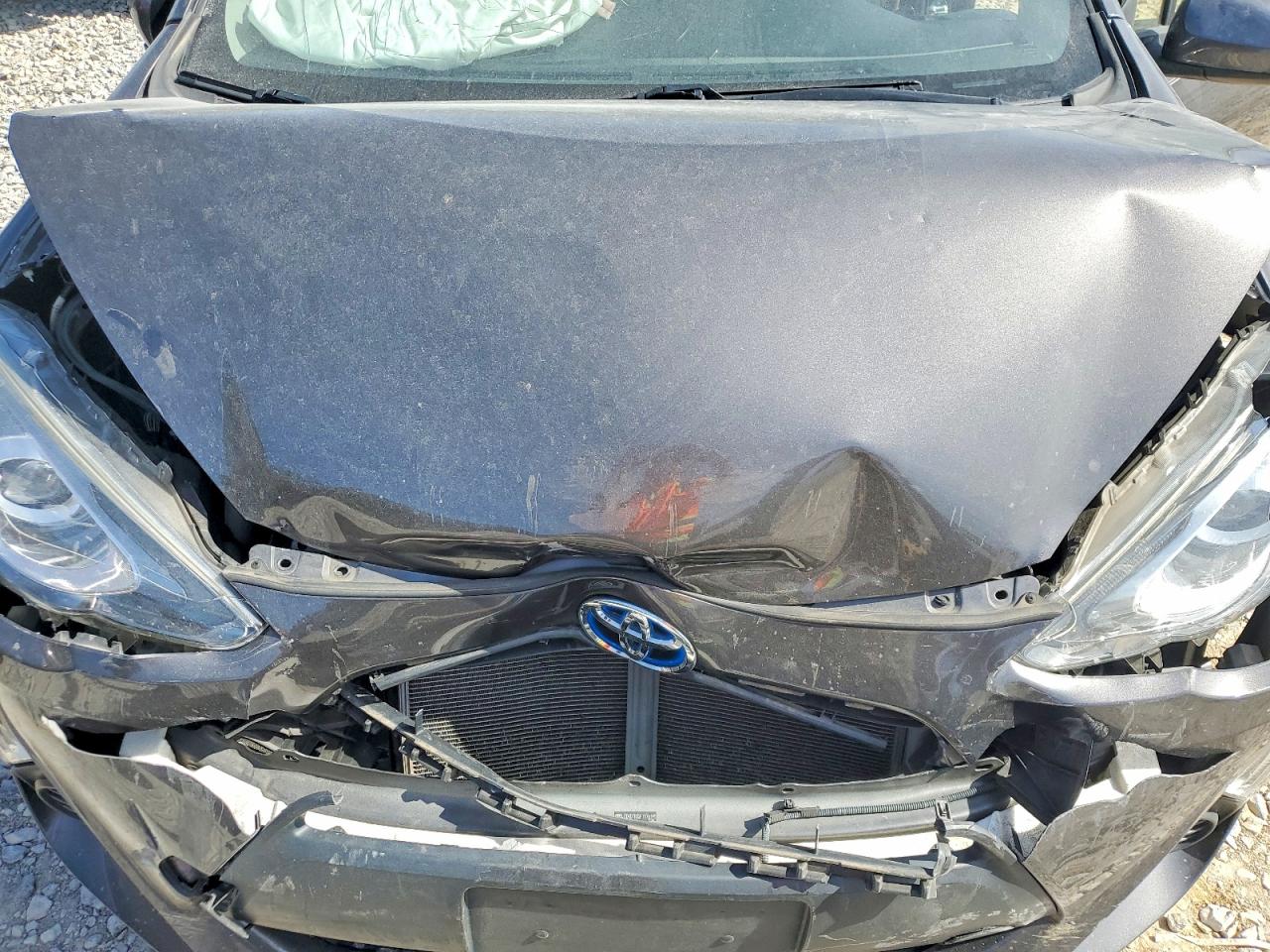 2015 TOYOTA PRIUS C ONE photo 11