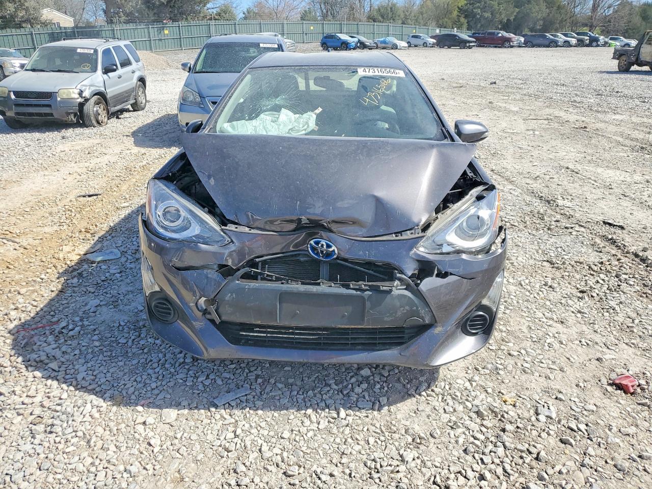 2015 TOYOTA PRIUS C ONE photo 5