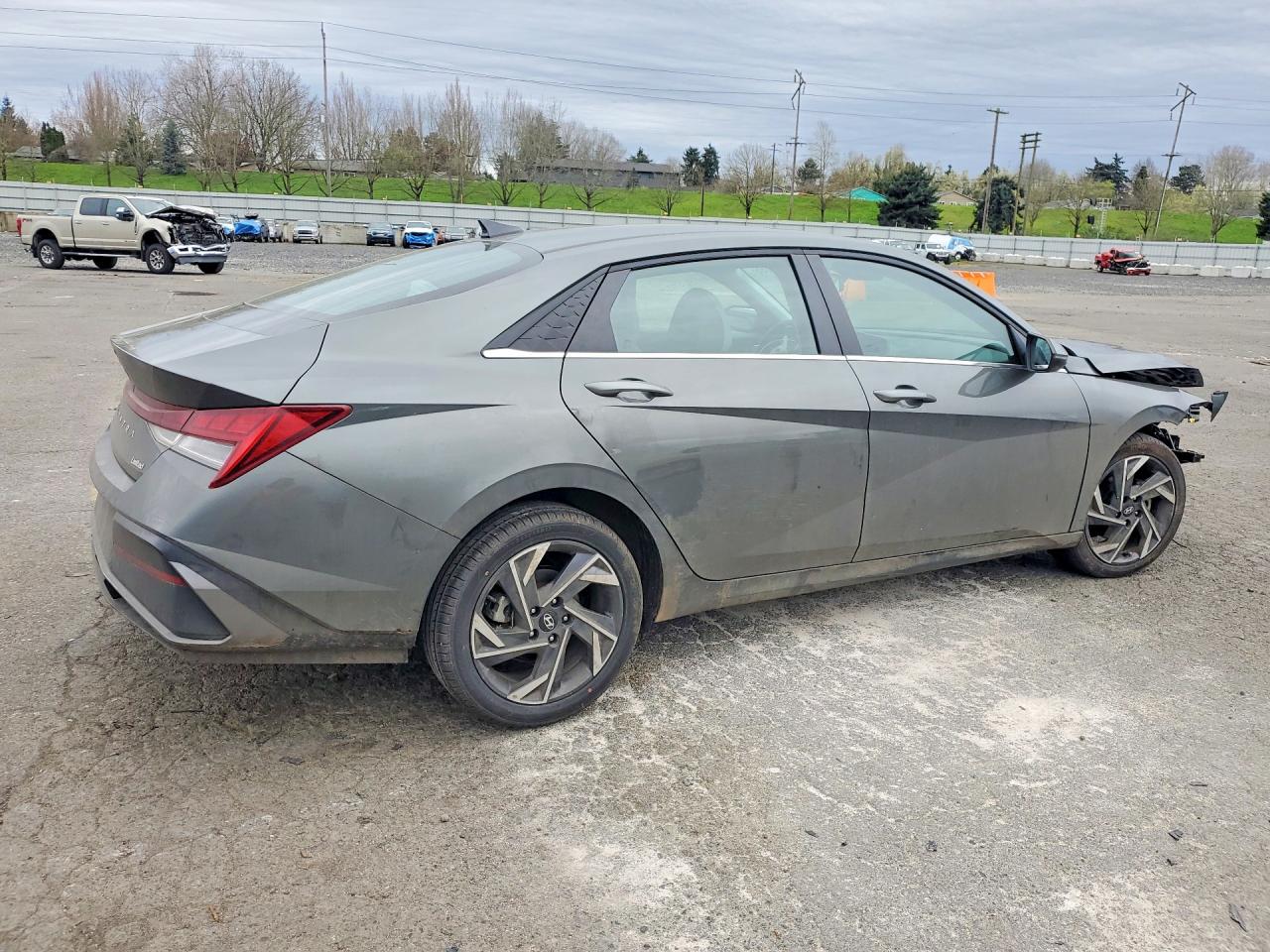 2025 HYUNDAI ELANTRA LIMITED photo 5