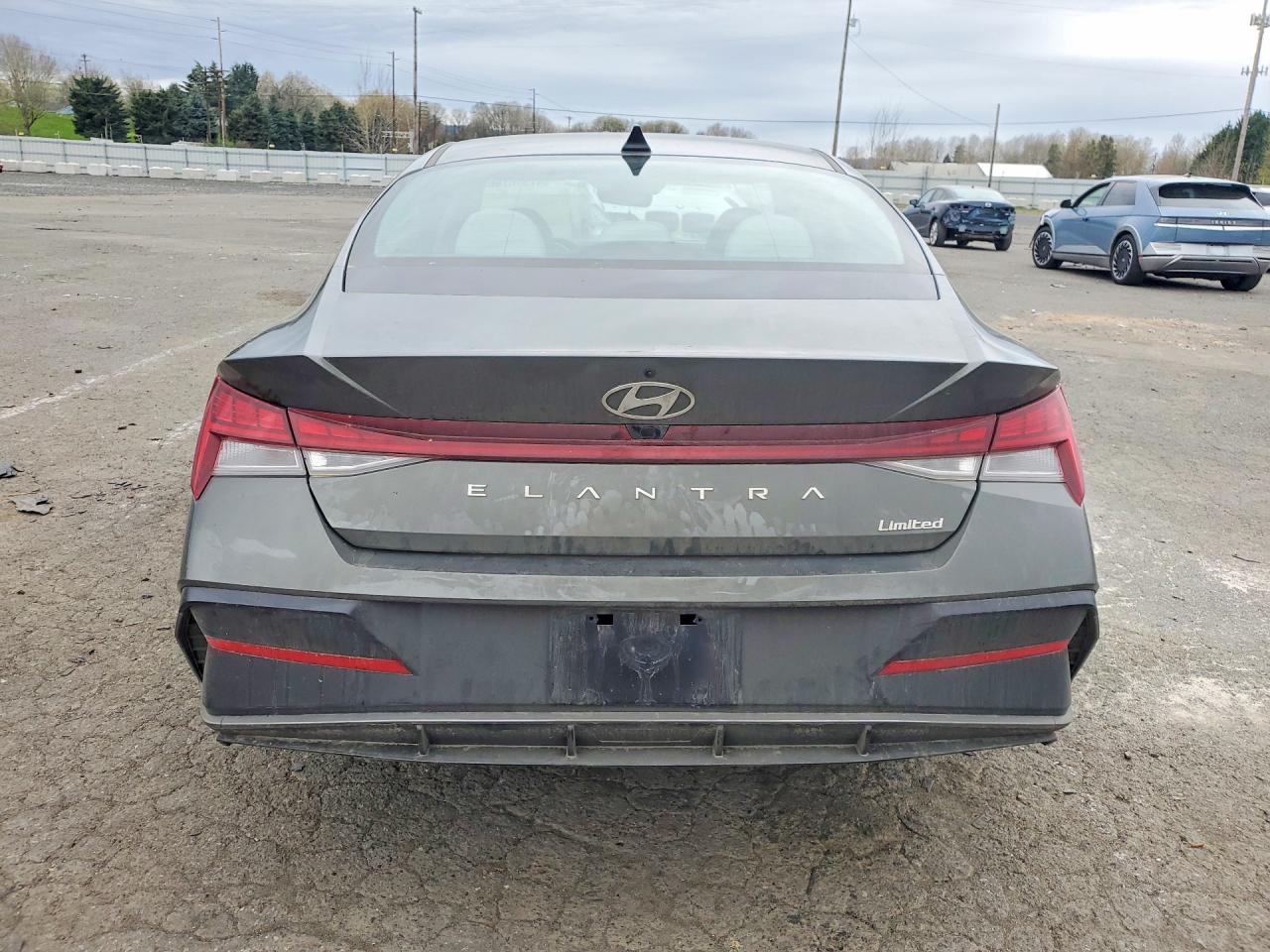 2025 HYUNDAI ELANTRA LIMITED photo 11
