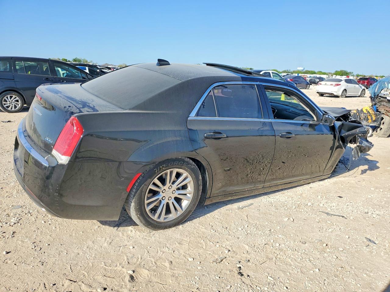 2020 CHRYSLER 300 TOURING photo 7