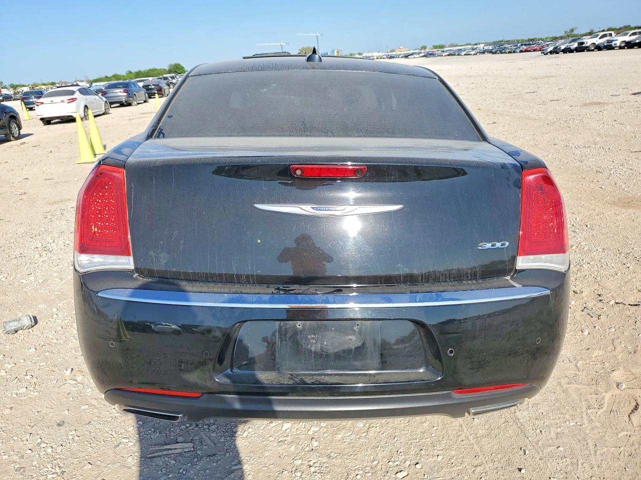 2020 CHRYSLER 300 TOURING photo 16