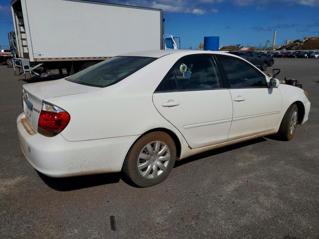 2005 TOYOTA CAMRY LE photo 7