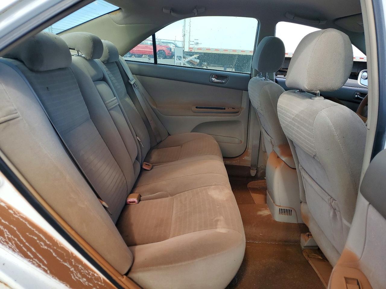 2005 TOYOTA CAMRY LE photo 28