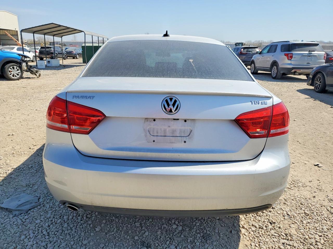 2015 VOLKSWAGEN PASSAT SE photo 11
