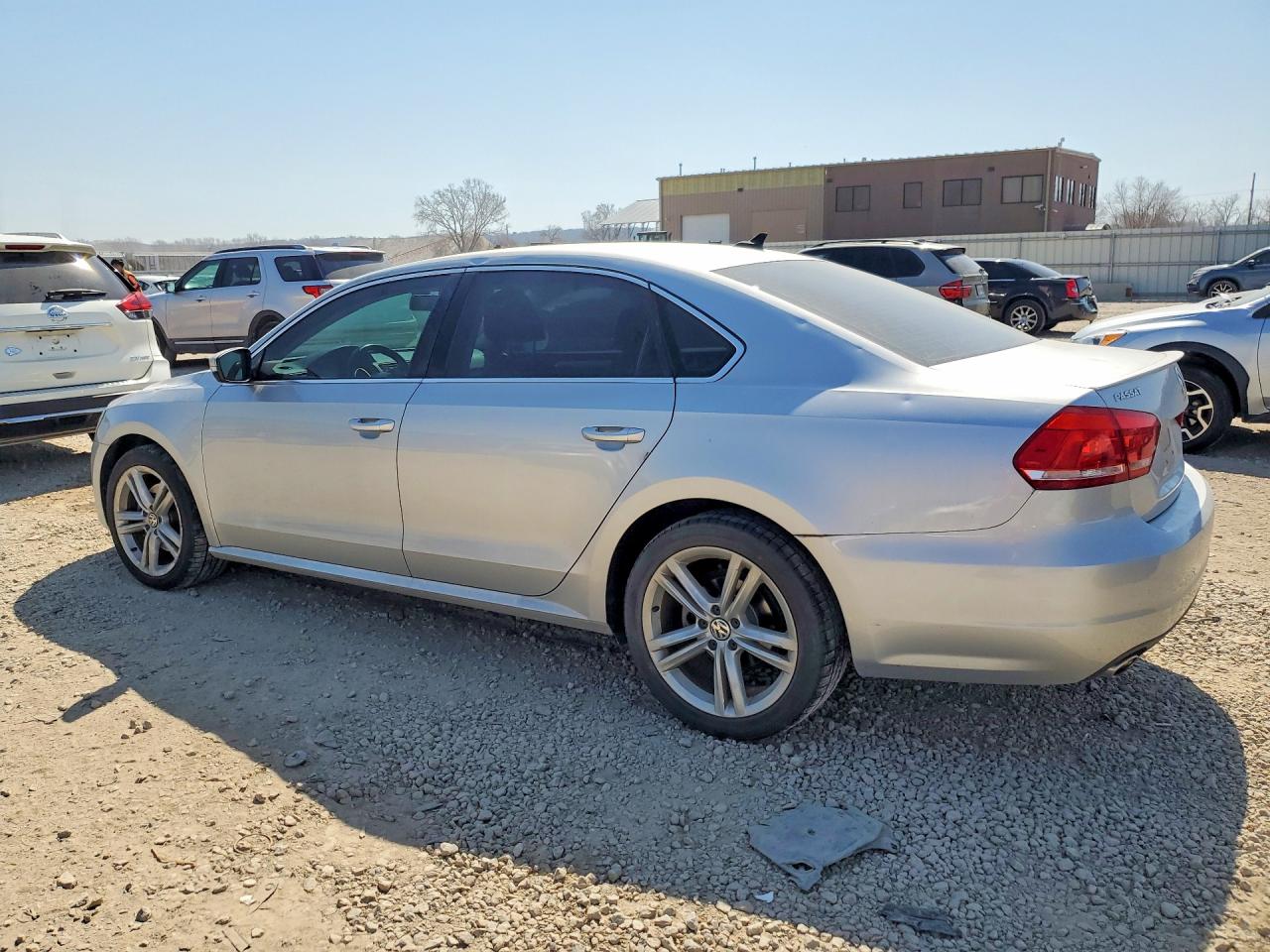 2015 VOLKSWAGEN PASSAT SE photo 3