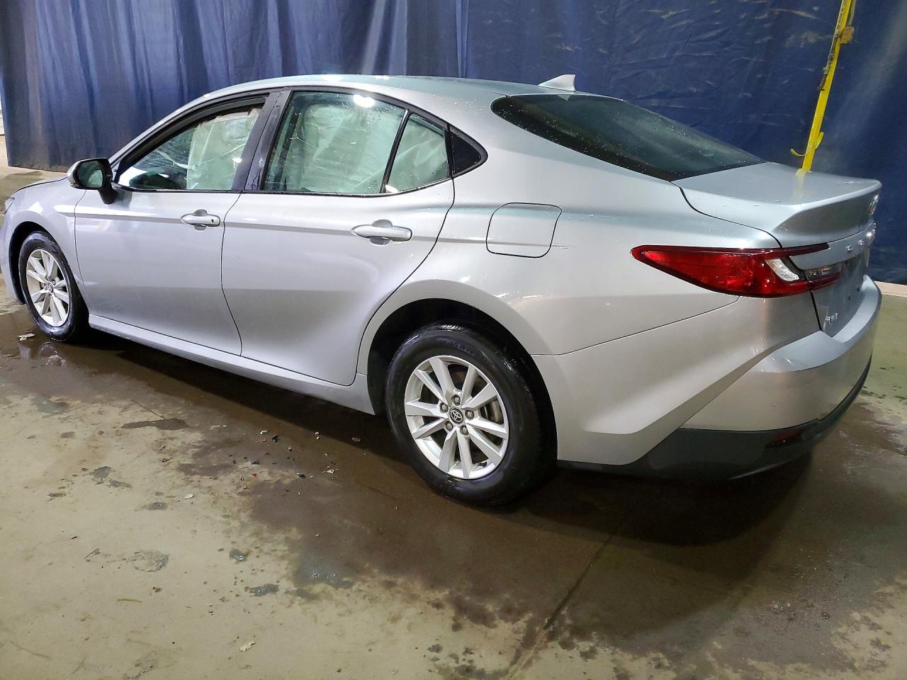 2025 TOYOTA CAMRY LE photo 3