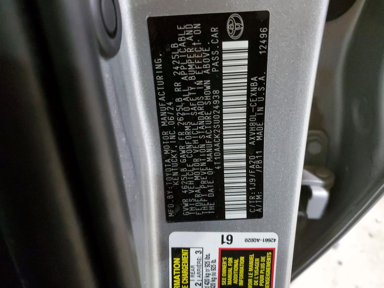 2025 TOYOTA CAMRY LE photo 23