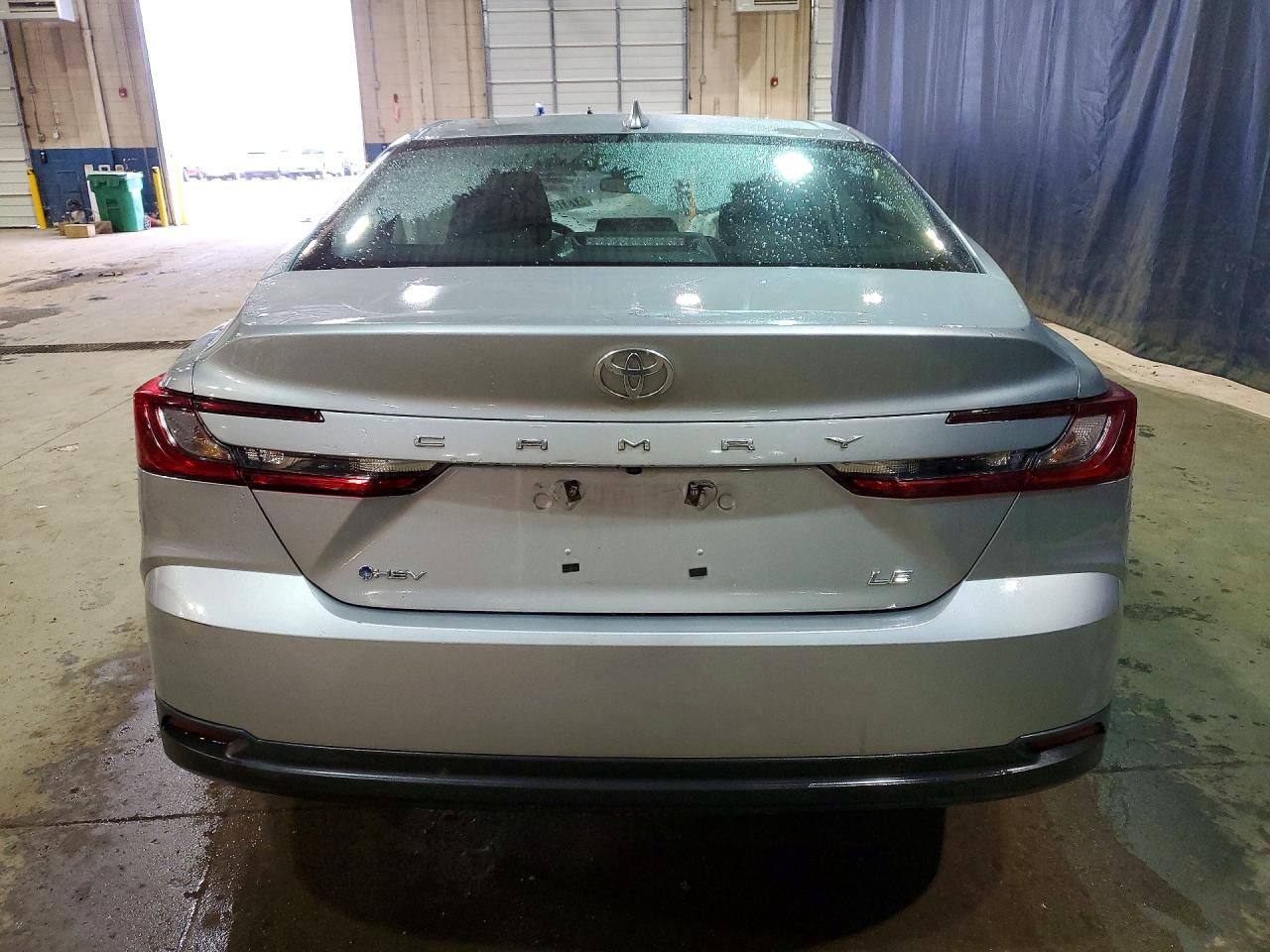 2025 TOYOTA CAMRY LE photo 11