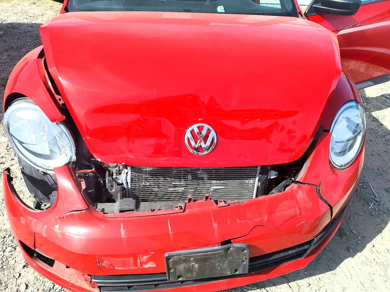 2015 VOLKSWAGEN BEETLE 1.8T photo 31