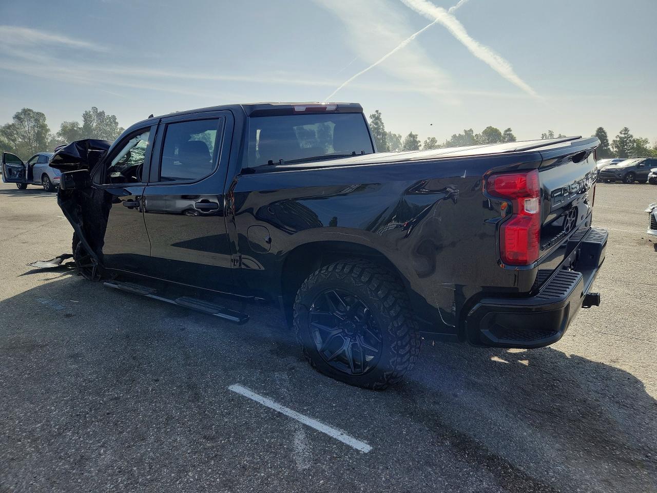 2025 CHEVROLET SILVERADO C1500 CUSTOM photo 3