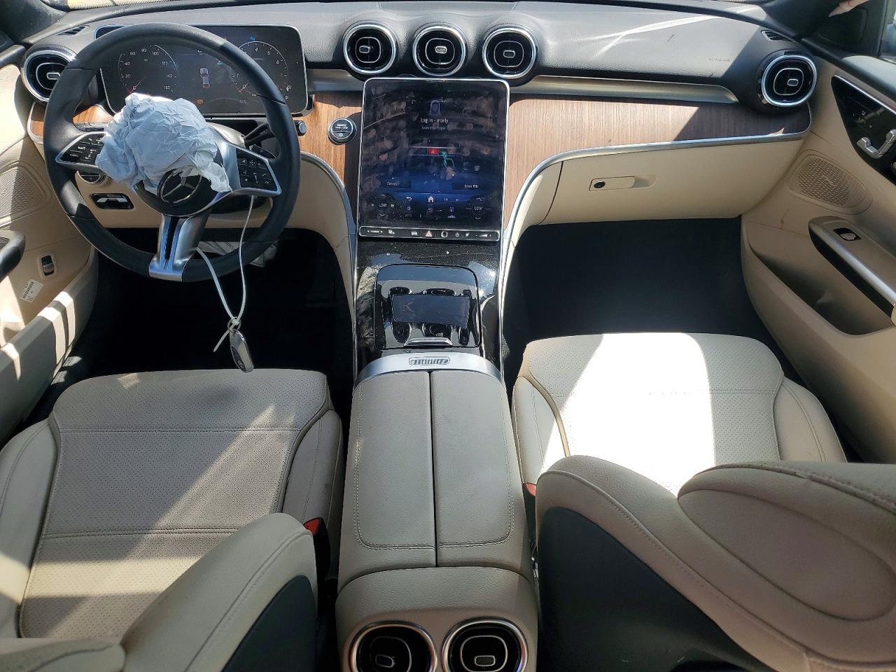 2025 MERCEDES-BENZ C 300 photo 15