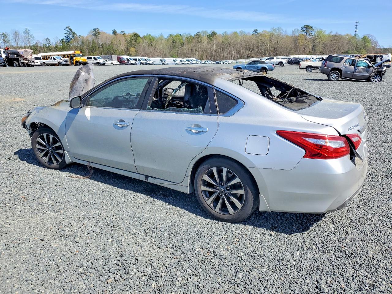 2016 NISSAN ALTIMA 2.5 SV photo 4