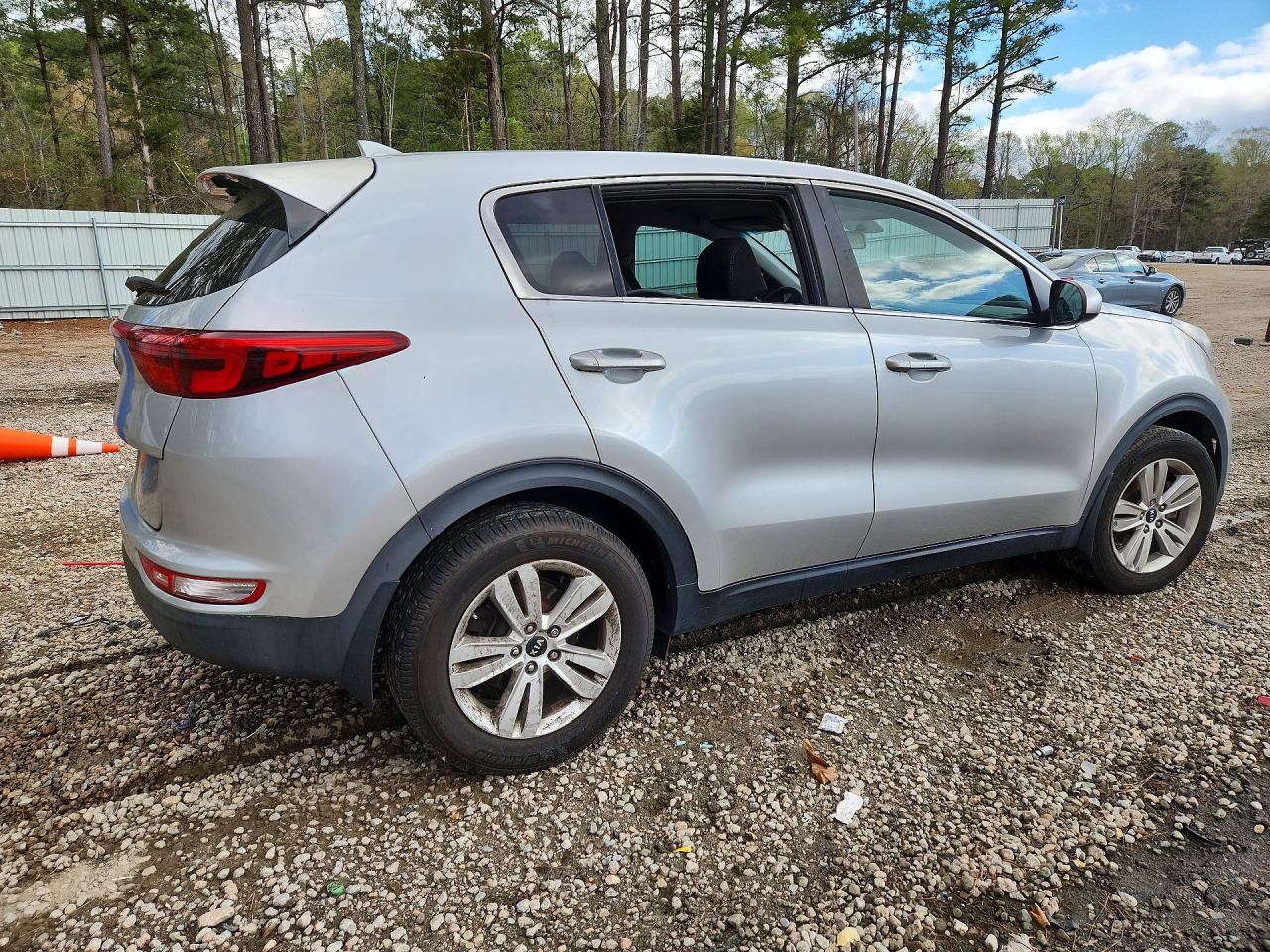 2019 KIA SPORTAGE LX photo 7