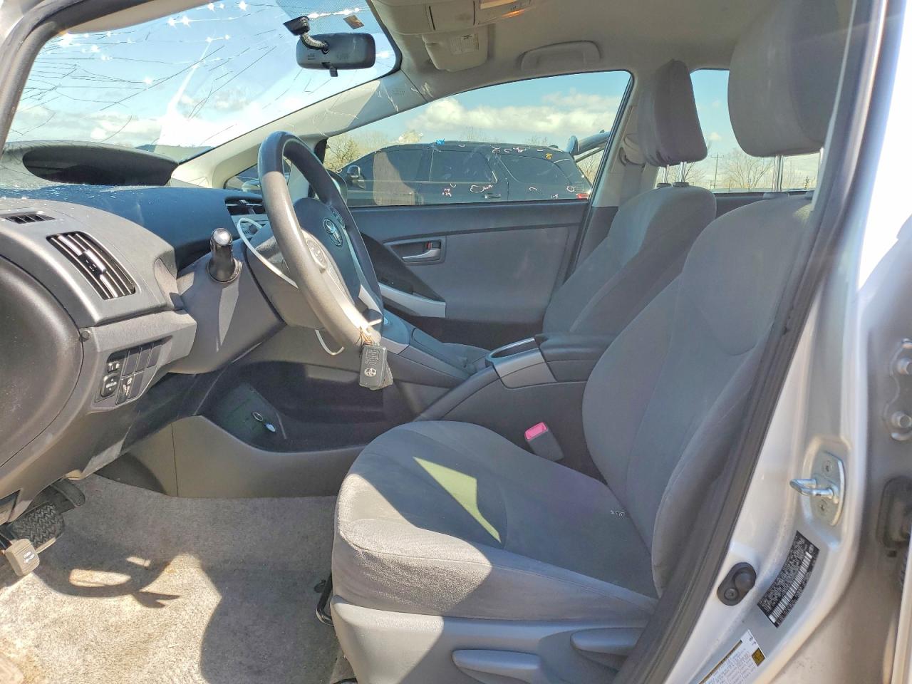 2013 TOYOTA PRIUS THREE photo 19