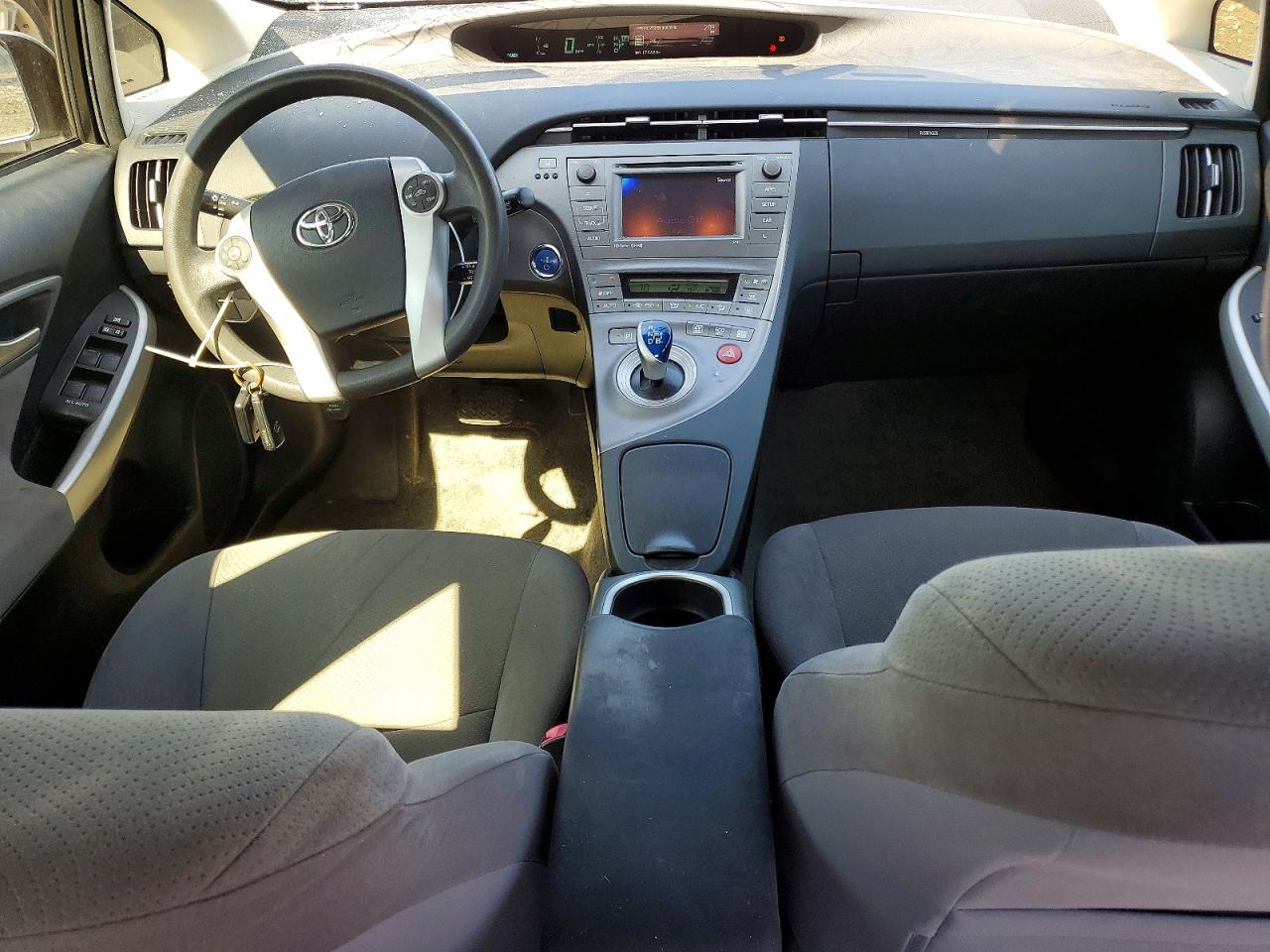 2013 TOYOTA PRIUS THREE photo 22
