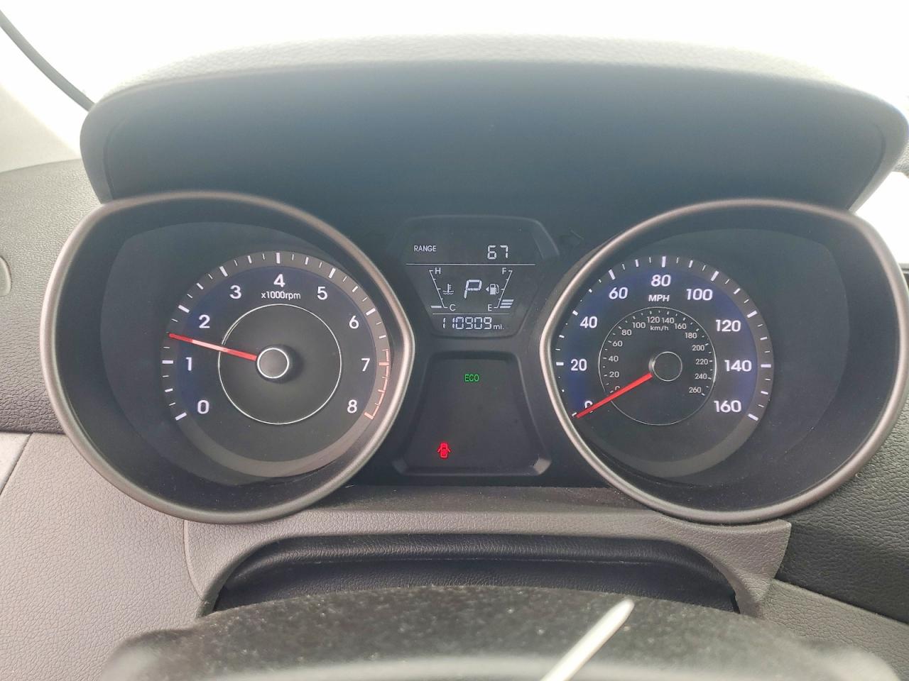 2014 HYUNDAI ELANTRA SE photo 25