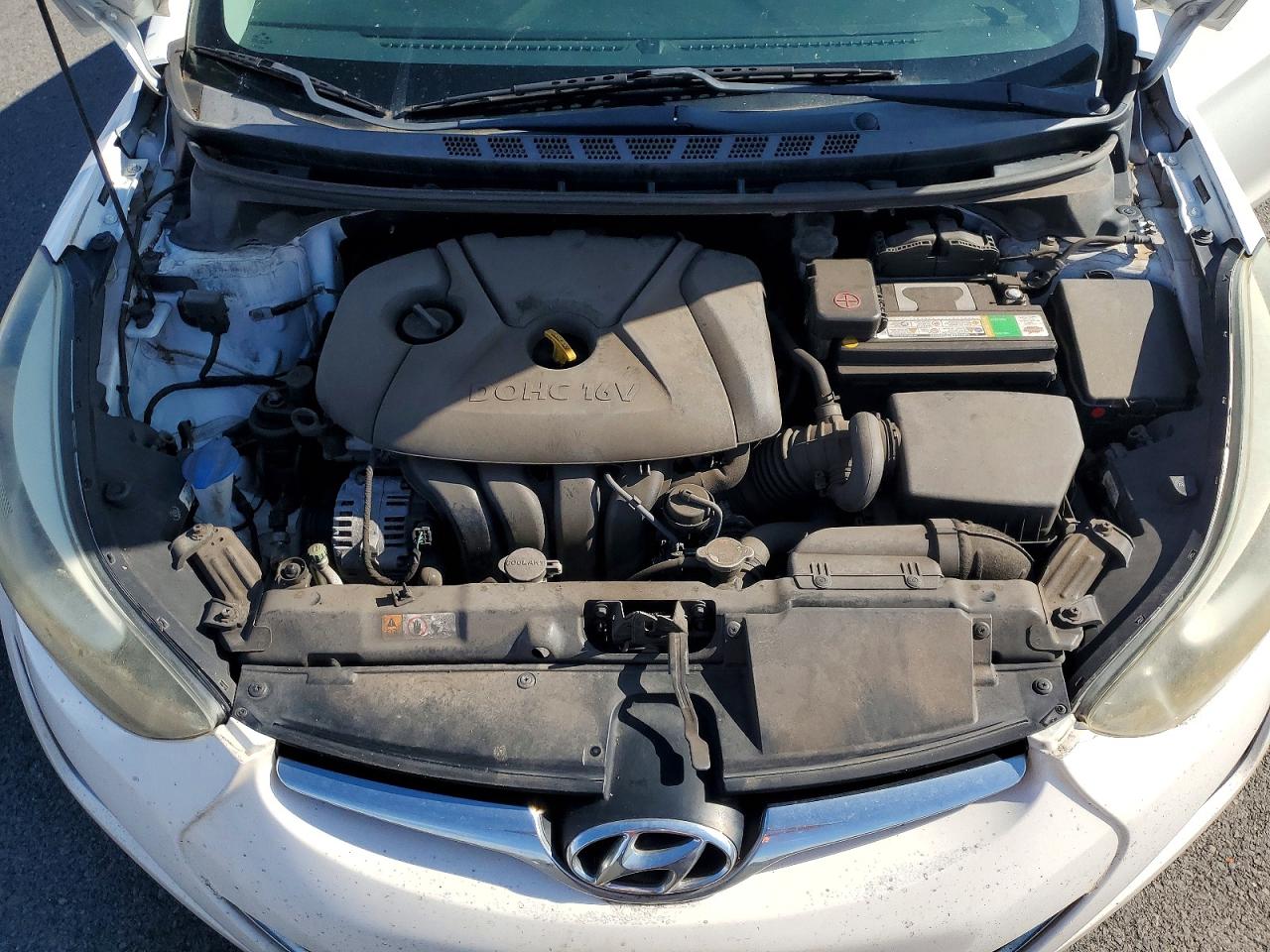 2014 HYUNDAI ELANTRA SE photo 31
