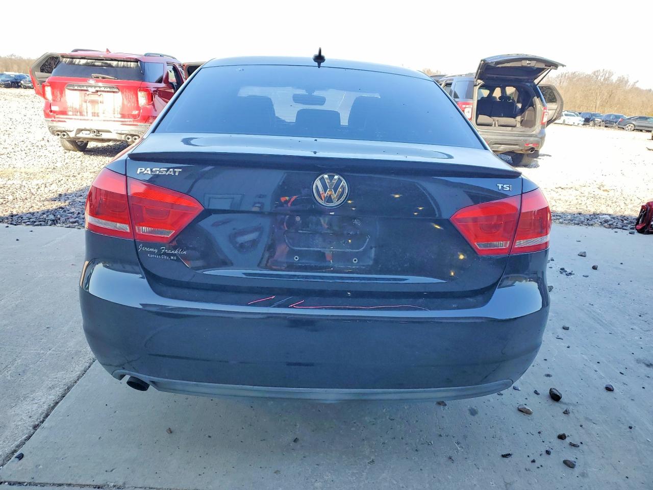 2015 VOLKSWAGEN PASSAT S photo 11