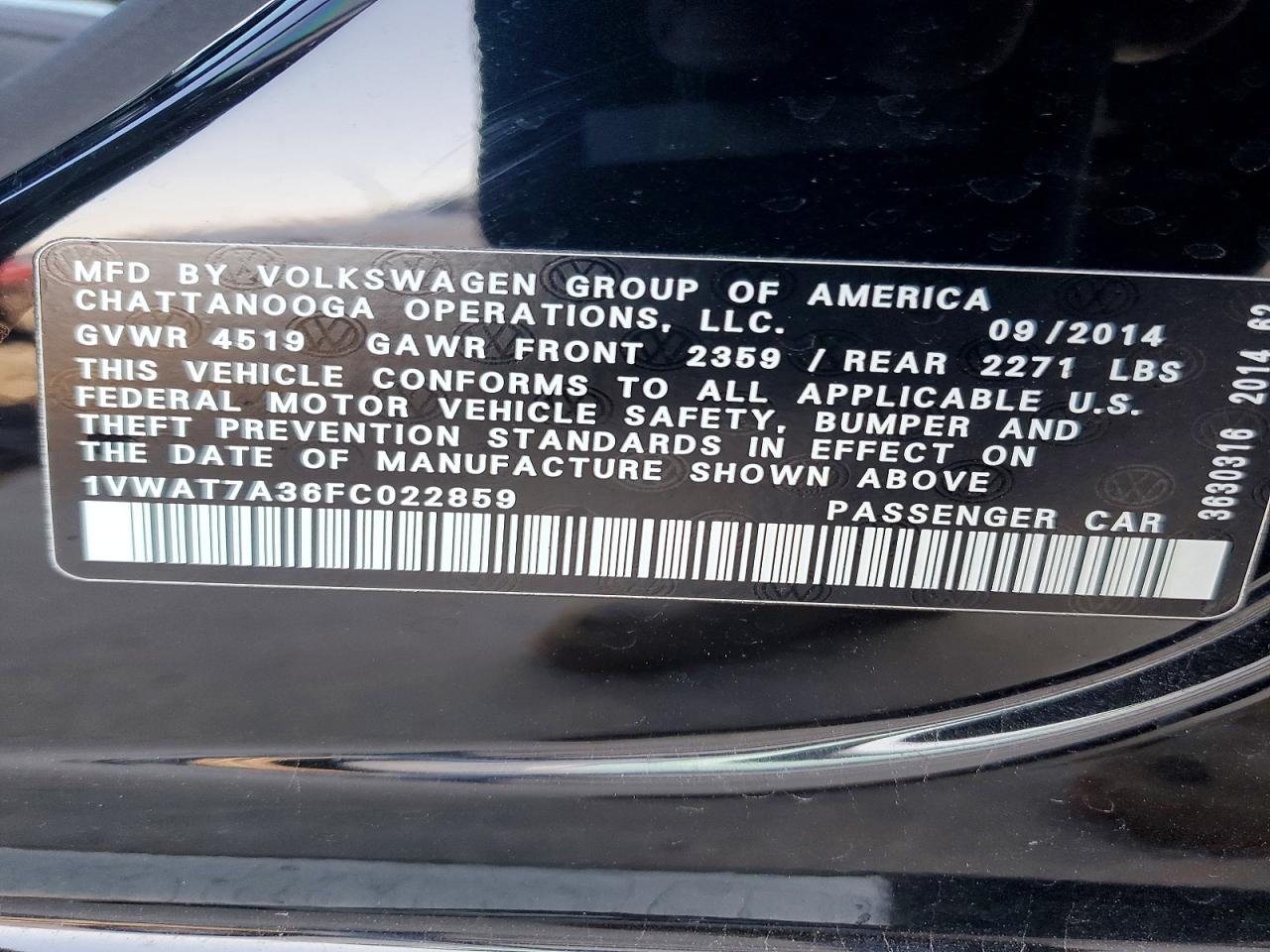 2015 VOLKSWAGEN PASSAT S photo 23